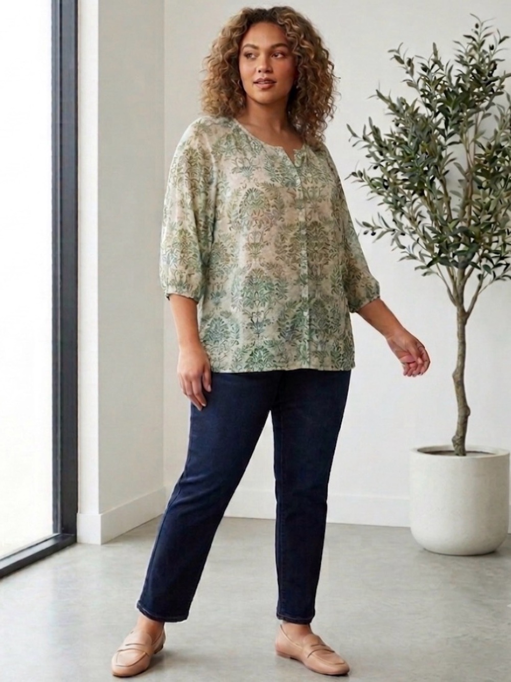 🏷️ 2 for &10!!! SHEIN Green Floral Blouse